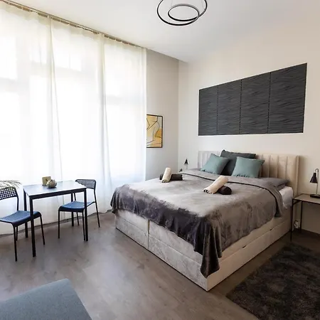 Beautiful View Duna Daire Budapeşte