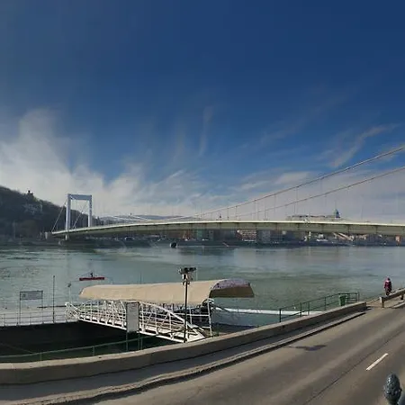 Beautiful View Duna *