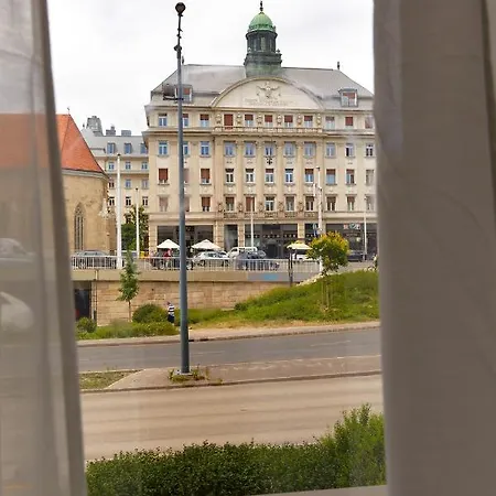 Apartment Beautiful View Duna Budapest