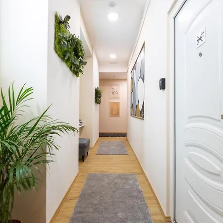 Beautiful View Duna Apartment